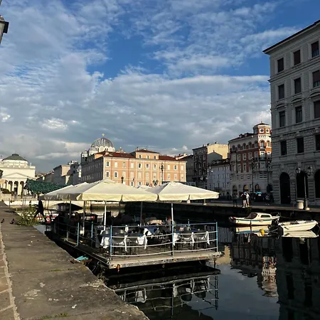 La Triestina Lägenhet *